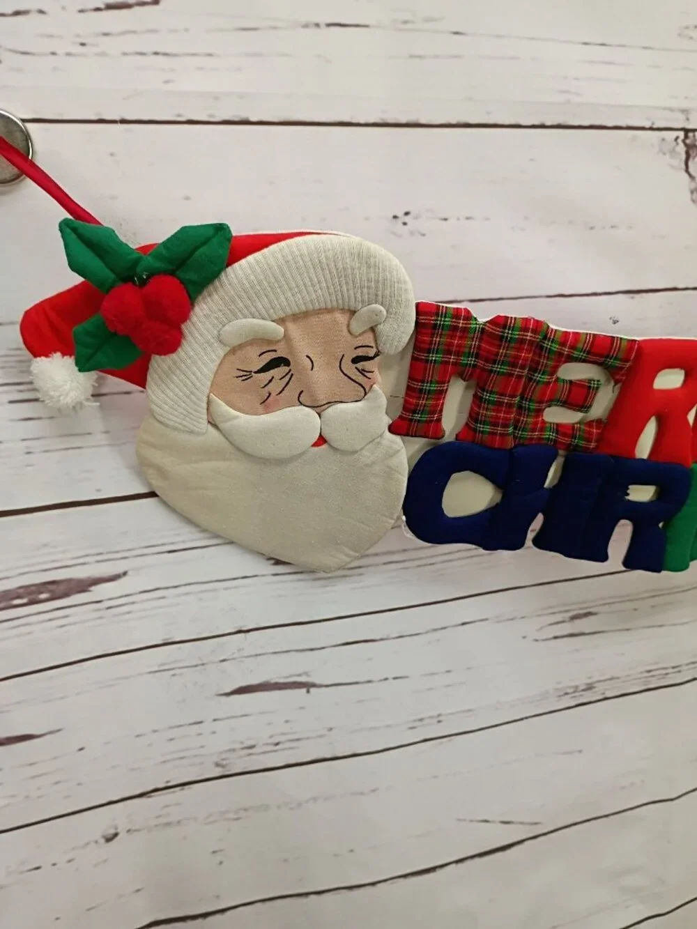 Vintage LTD Commodities Inc Merry Christmas Garland With Santa & Gift Decor Sign